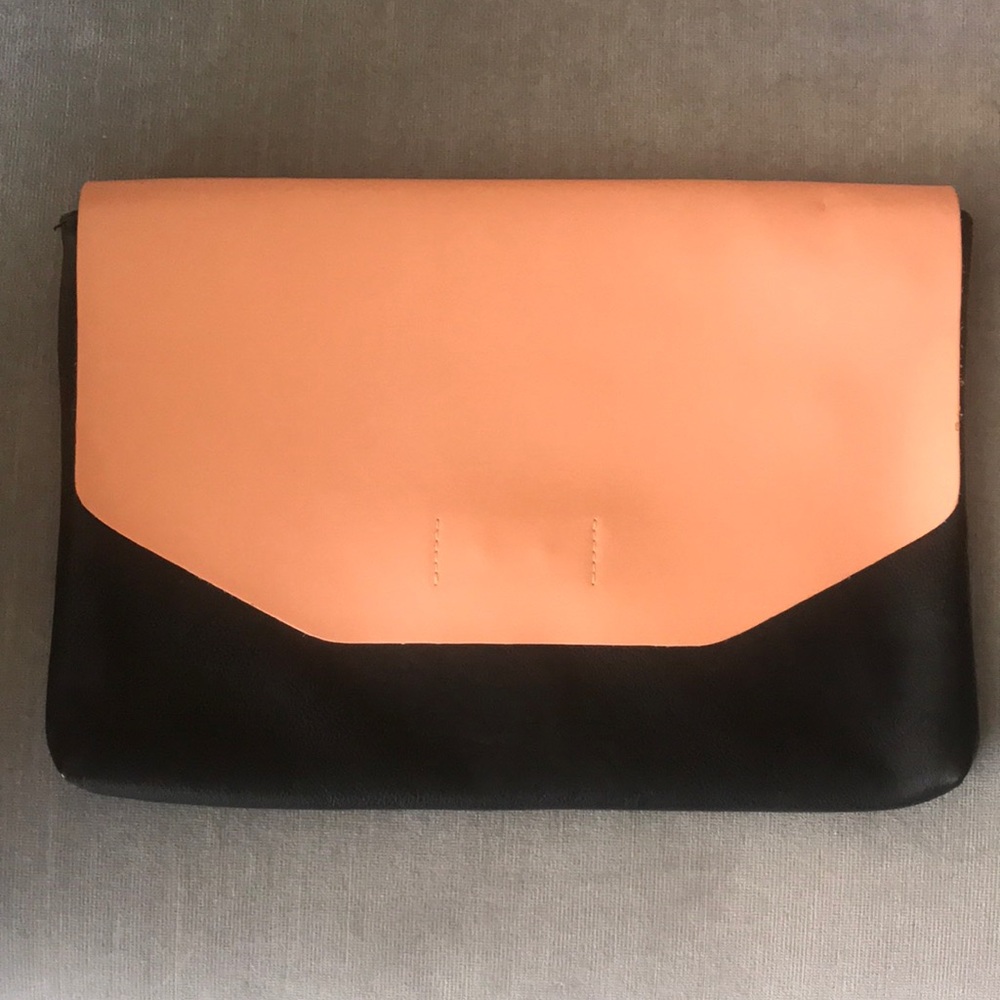 Dusty Nude Pink/Black Shiraleah Anya Clutch BNWT!